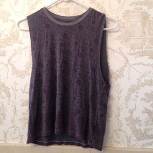 AEO muscle tank