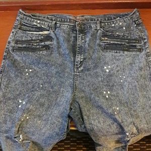 High Waist Distressed/Faded Jeans