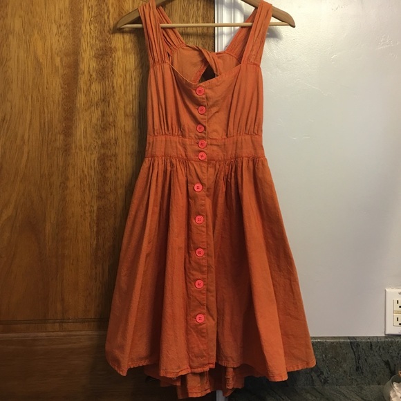 Button down burnt orange sundress, key-hole back
