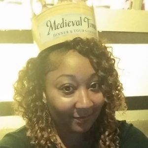 Meet your Posher, Regina