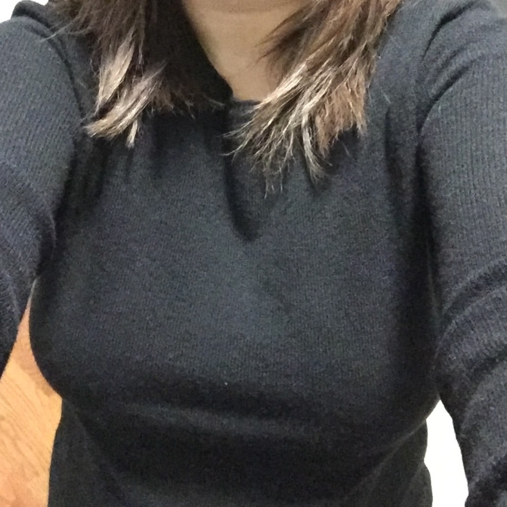 Will donate it in an hour: NWOT cashmere sweater - Picture 3 of 4