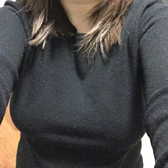 Will donate it in an hour: NWOT cashmere sweater - Picture 3 of 4