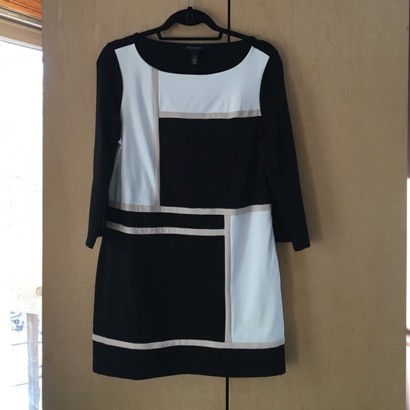White House black market dress NWOT