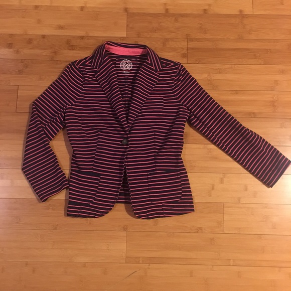 Super fun navy blue blazer with thin pink stripes