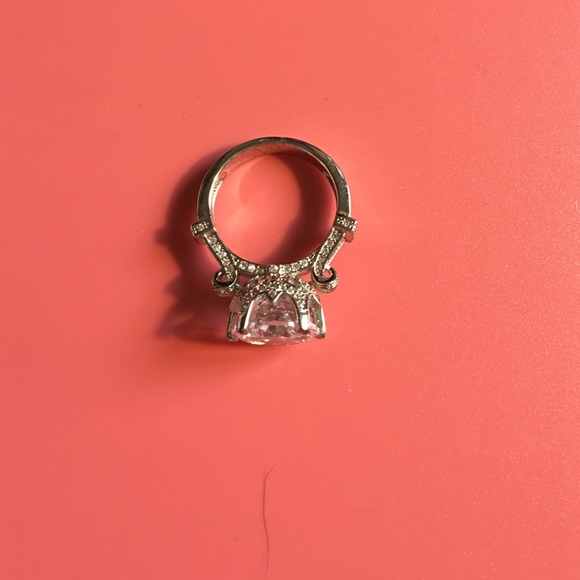 Beautiful cocktail Ring - Picture 4 of 4