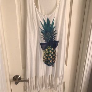 Pink size large pineapple graphic t-shirt