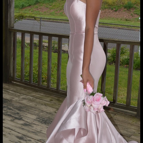 Beautiful Camille La Vie Prom dress - Picture 3 of 4