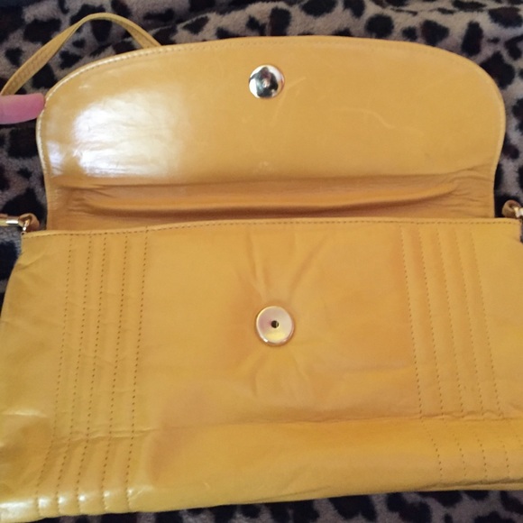 Banana color cross body bag - Picture 3 of 3