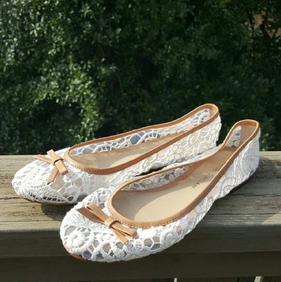 Antonio Melani White Lace Flats