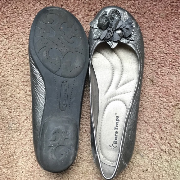 BareTraps Gray Flats - Picture 2 of 3