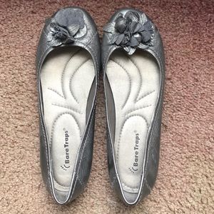 BareTraps Gray Flats