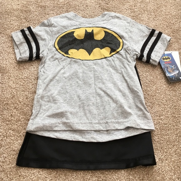 BNWT Boys Batman shirt with cape 2T