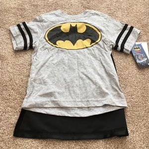 BNWT Boys Batman shirt with cape 2T