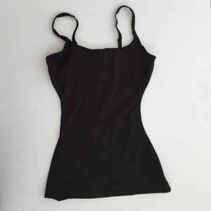Assets Black Shaping Tank