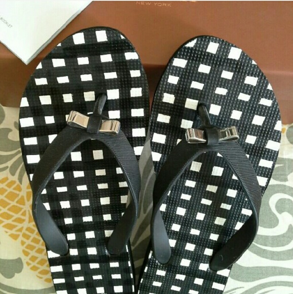 Authentic Coach Black and White Checker Flipflops - Picture 2 of 4