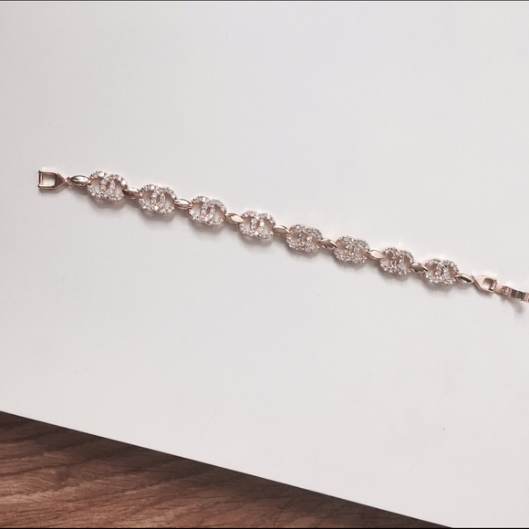 ADORABLE BRACELET - Picture 2 of 4