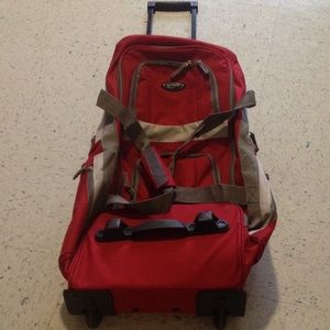 Carry-on roller/duffle bag
