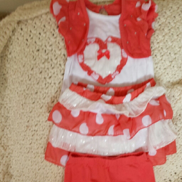 Girls size 3t like new outfit