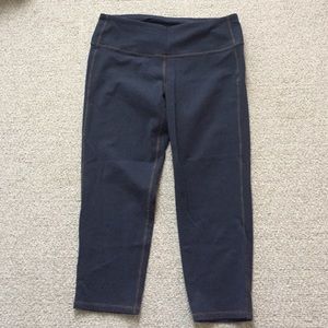 Athleta Chaturanga capris - gray medium