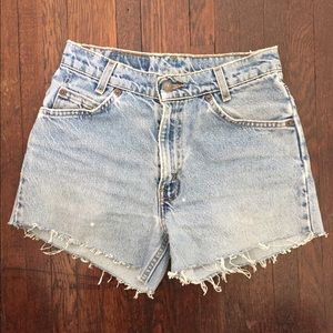 Levi cut-off shorts
