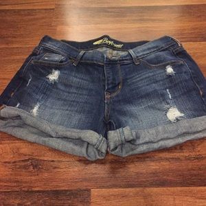 Old navy boyfriend jean shorts