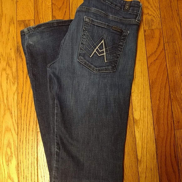 7 for all mankind 27 x 33.5 A pocket might fit 28.