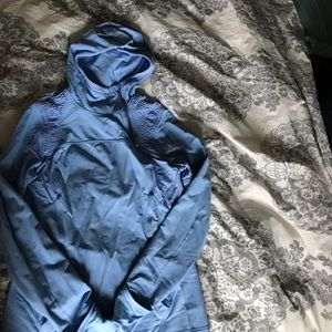 Lululemon alpine pullover
