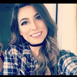 Meet your Posher, Stephanie