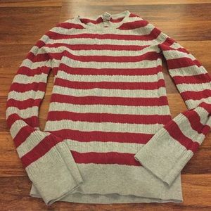 Gap gray and red cable knit boyfriend sweater