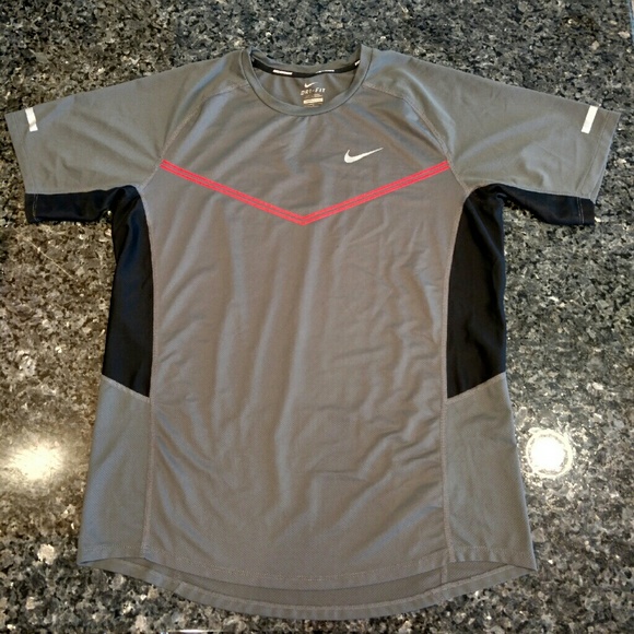 Men's NIKE DRI-FIT VENTILATED