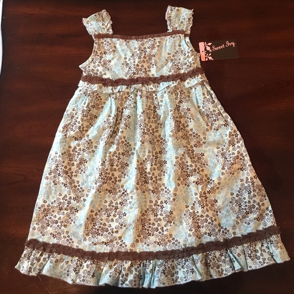 NWT adorable floral girls dress