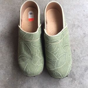 Dansko clogs Size 36