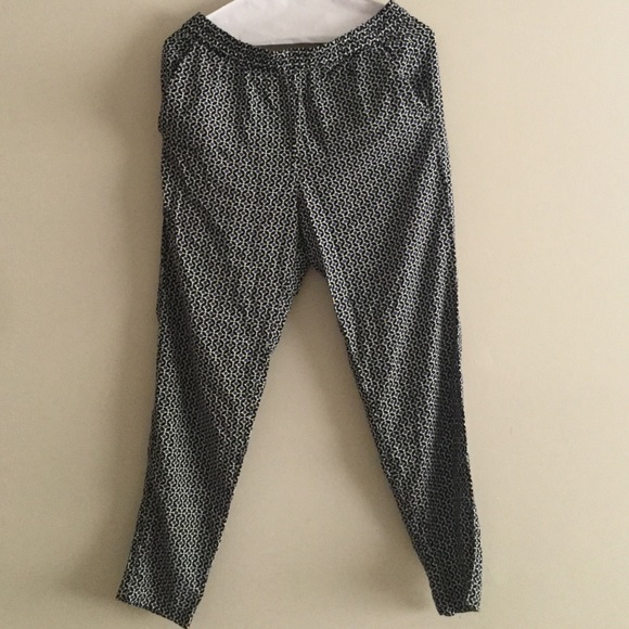 H&M pants - Picture 3 of 4
