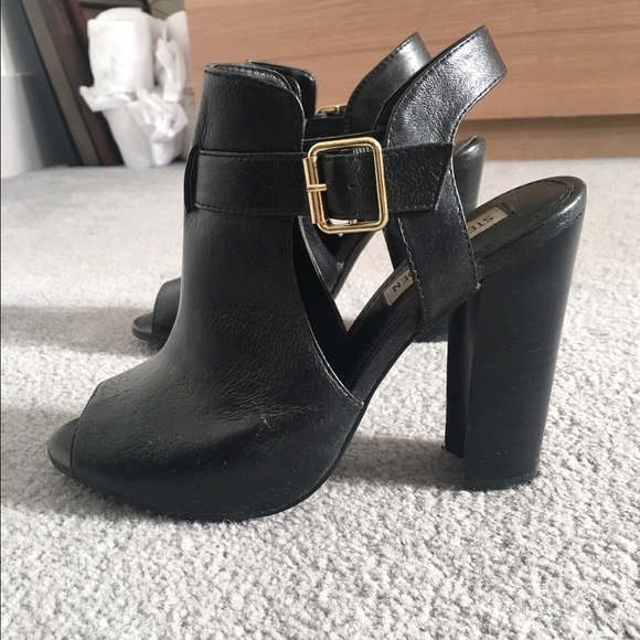 Black Steve Madden mule heel