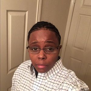 Meet your Posher, Whitney