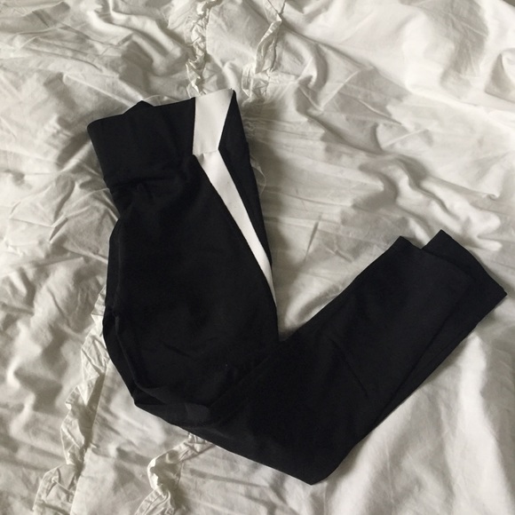 Monday Active Leggings