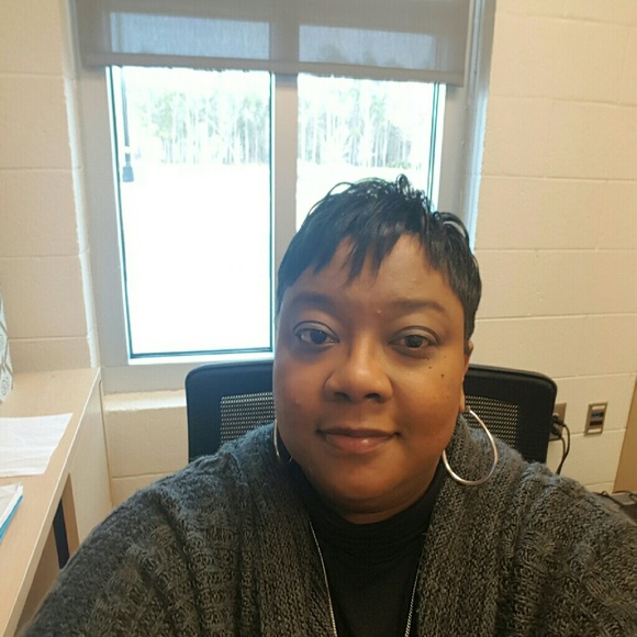 Meet your Posher, Latoya