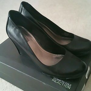 Like new. Very comfortable.