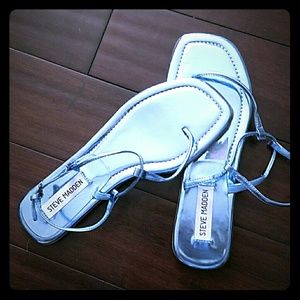 Steve Madden sandels
