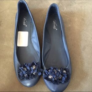 Navy blue flats