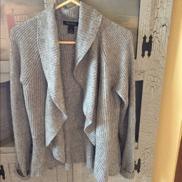 ***sold***White House Black Market cardigan - Picture 2 of 4