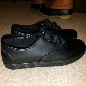 SafeTstep comfort non slip work shoes