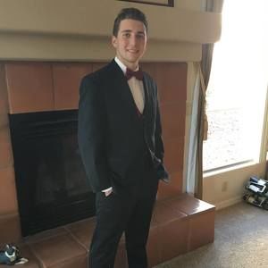 Meet your Posher, Zach