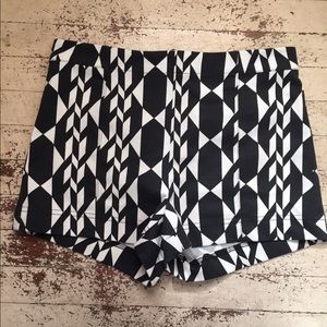 Color block high rise shorts