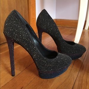 New Brian Atwood glitter platform pumps. size 8