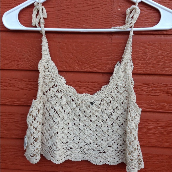 Billabong crochet top