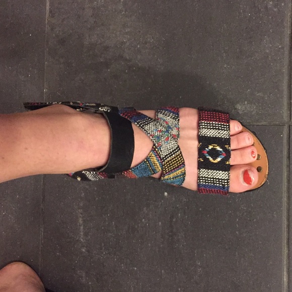 Platform sandal-joes