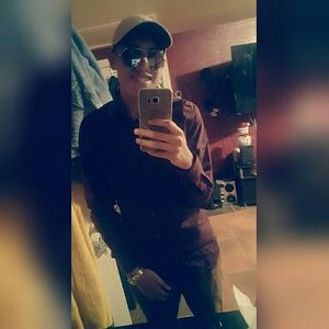 Meet your Posher, Alex