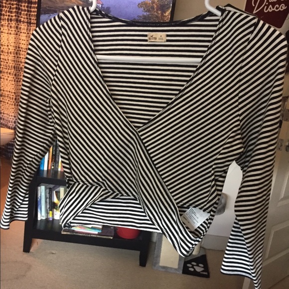 Black & white stripe crop top - Picture 1 of 1