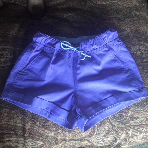 Lululemon play all day shorts 💜